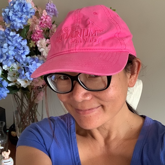 🎀BOGO Free!🎀 Ripley's aquarium baseball cap, hot pink, GUC - Picture 9 of 9